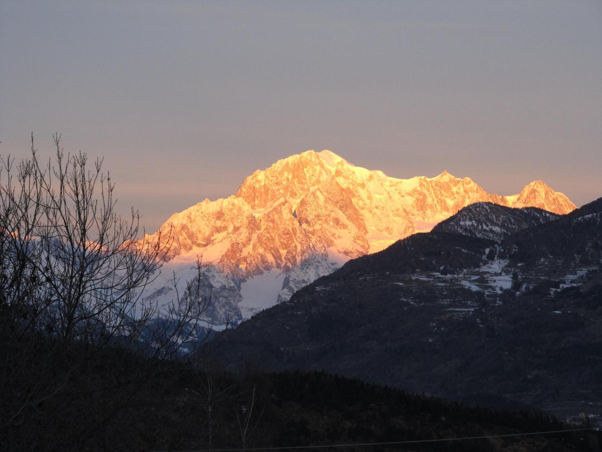 Aosta Maisongnemaz מראה חיצוני תמונה